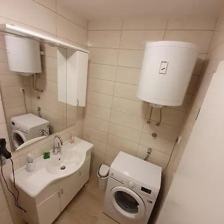 Apartment Apartman Lea *
