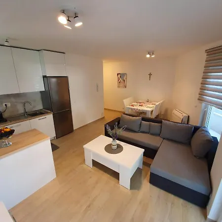 Lea Appartement Makarska