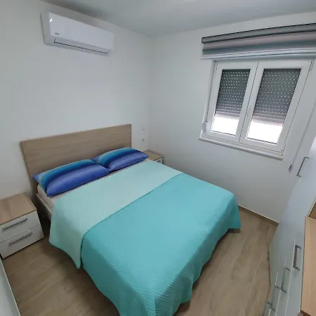 Apartment Apartman Lea Makarska